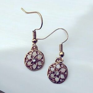 Elegant Gold Floral Dangle Earrings